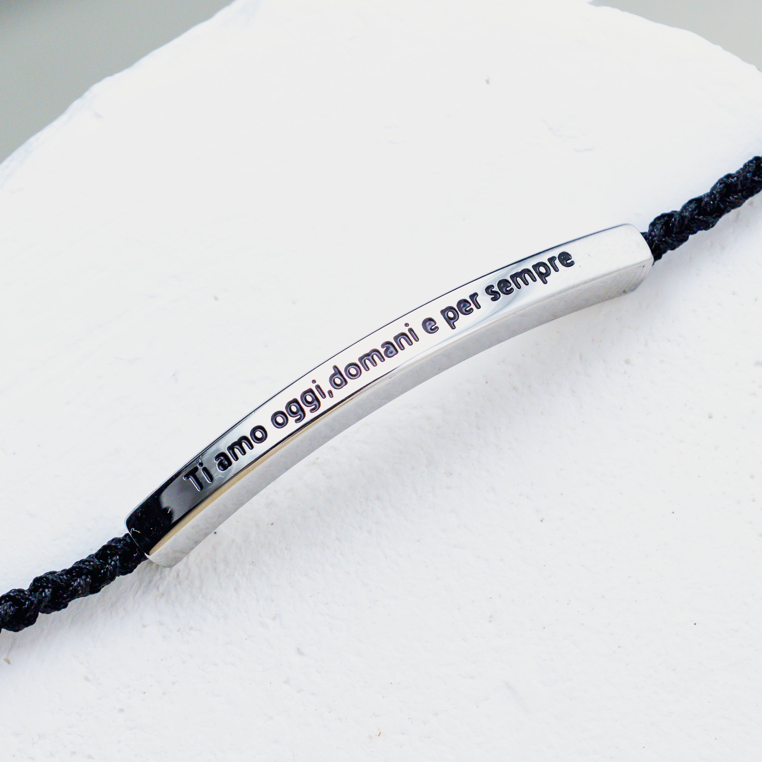 Bracelet avec gravure "Je t'aime aujourd'hui, demain et toujours".